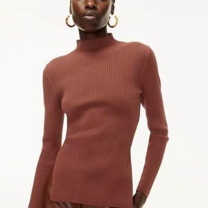 Aritzia Babaton sculpt tie back top